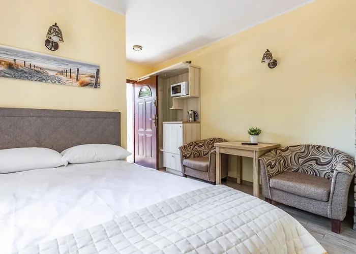 Δωμάτια σε οικογενειακή κατοικία Mewa *